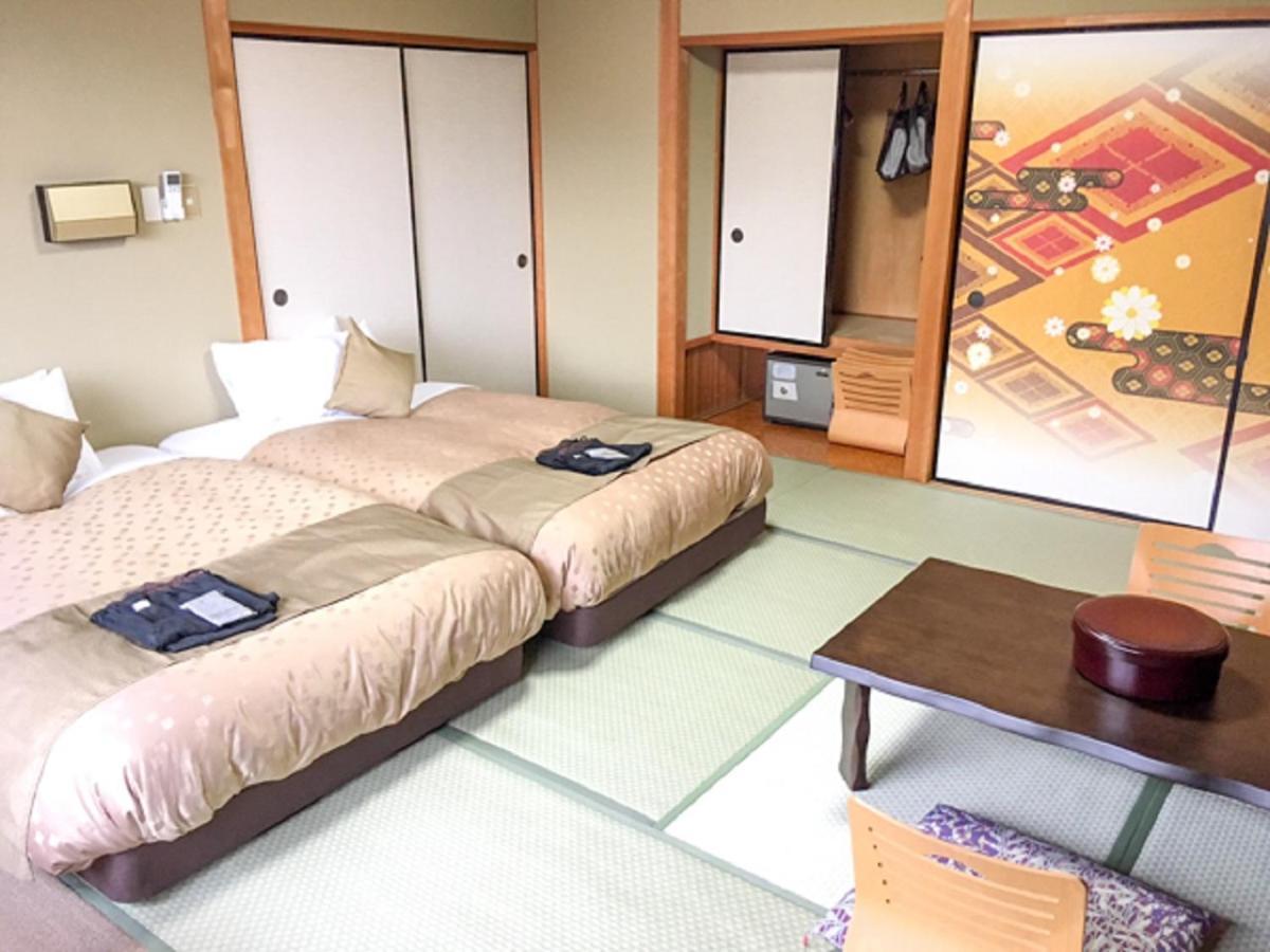 Livemax 加賀山代 3* 加贺
