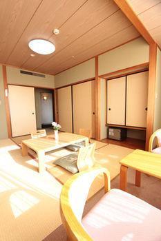 传统日式旅馆 Livemax 加賀山代 3*